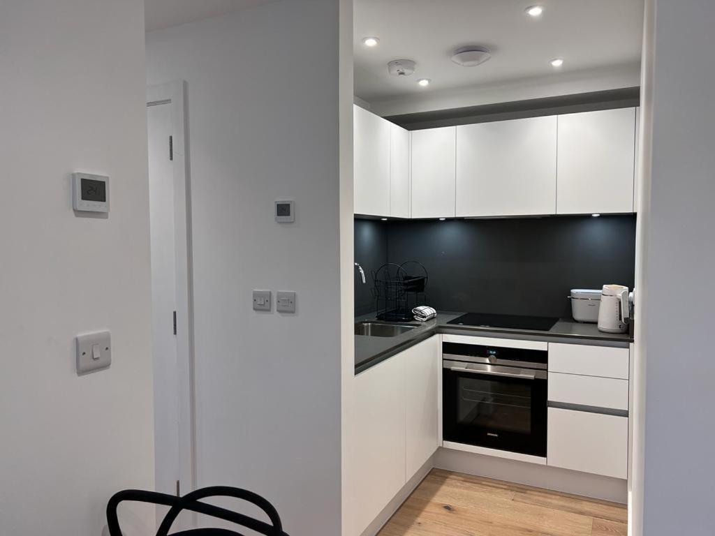 Chapel - Central Studio Apartment Бат Экстерьер фото